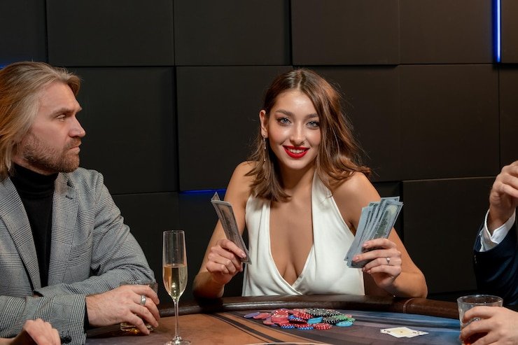 Suasana permainan live casino yang menarik dengan dealer profesional